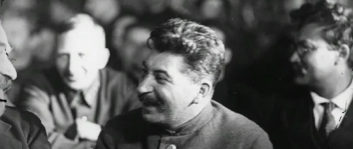 Учебник по экономике напишет правозащитник